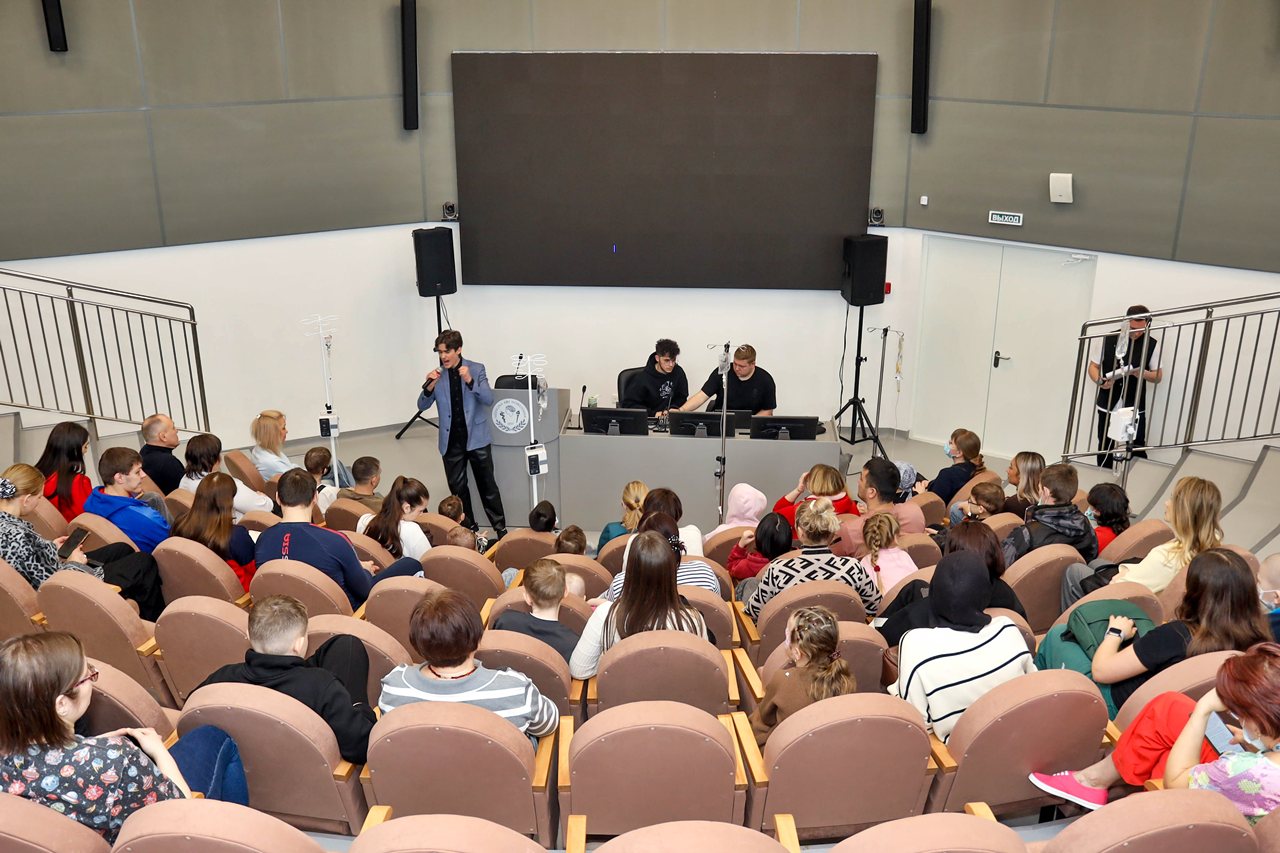 Праздник "Весна в каждом сердце"