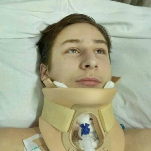 Им нужна помощь